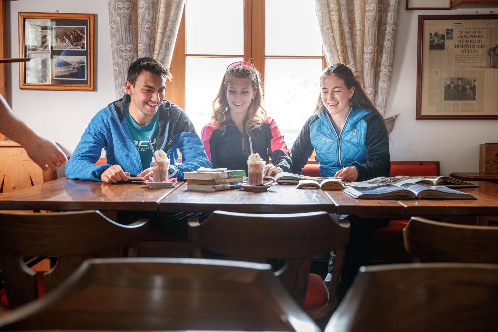 Hotel Rifugio Forni Valfurva Esterno foto