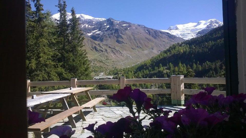 Hotel Rifugio Forni Valfurva Esterno foto